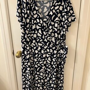Susan Graver Navy and White Patterned Dress